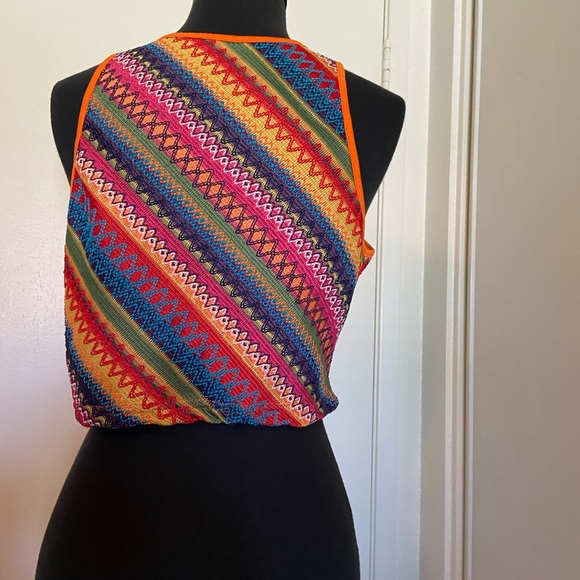 Knit Groovy Cropped Tank Top - Picture 3 of 5